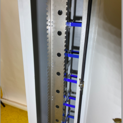 FLOORMOUNT CABINET FOR 700 PAIRS TELEPHONE SYSTEM